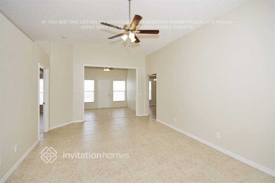 1537 Sunset View Cir - Photo 3 of 21
