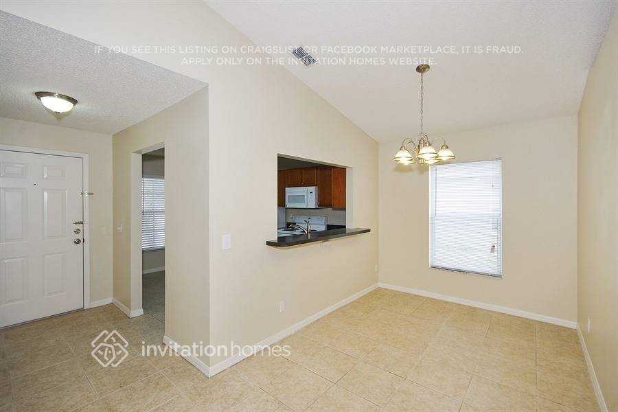 1537 Sunset View Cir - Photo 4 of 21