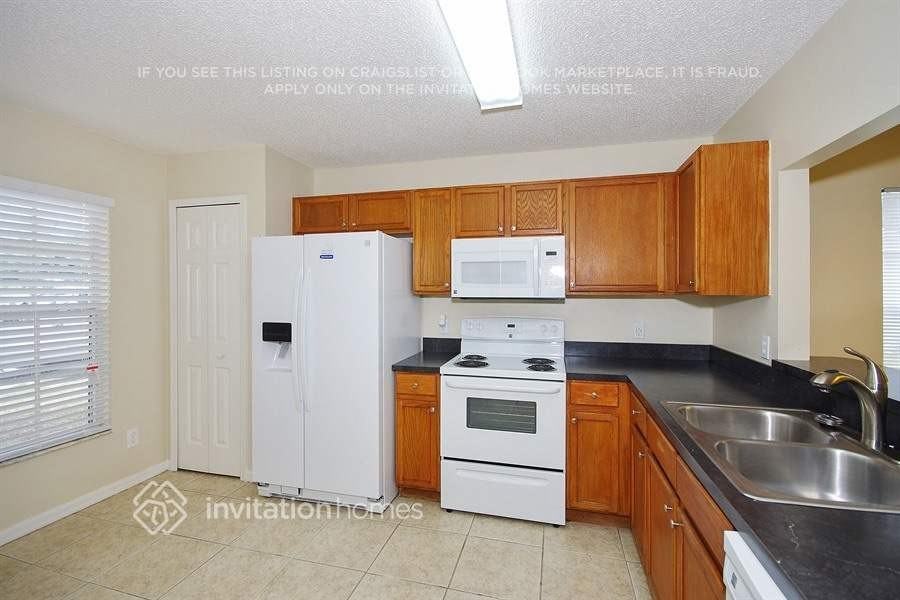 1537 Sunset View Cir - Photo 6 of 21