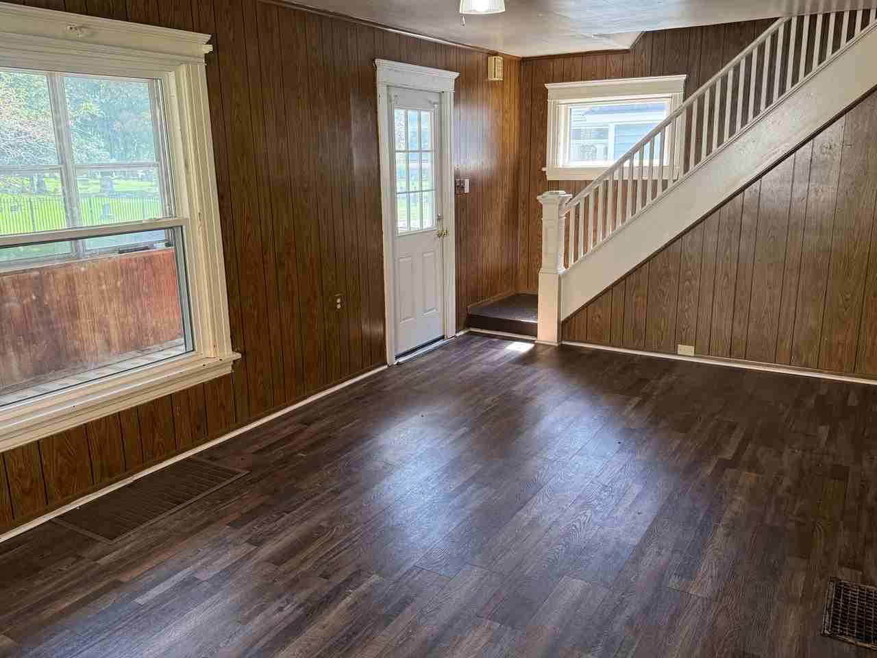 1038 Greenwood Ave - Photo 2 of 13