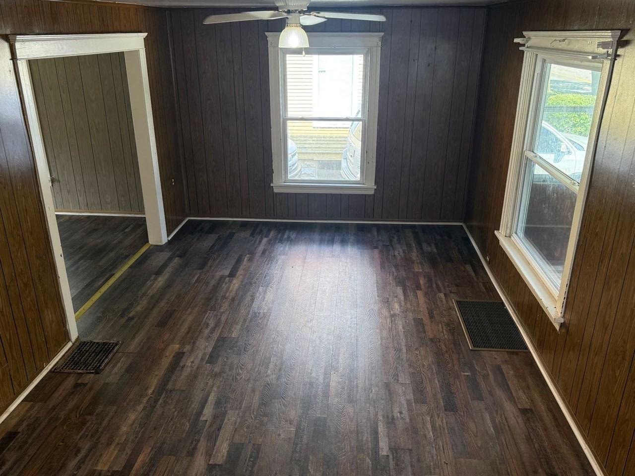 1038 Greenwood Ave - Photo 3 of 13