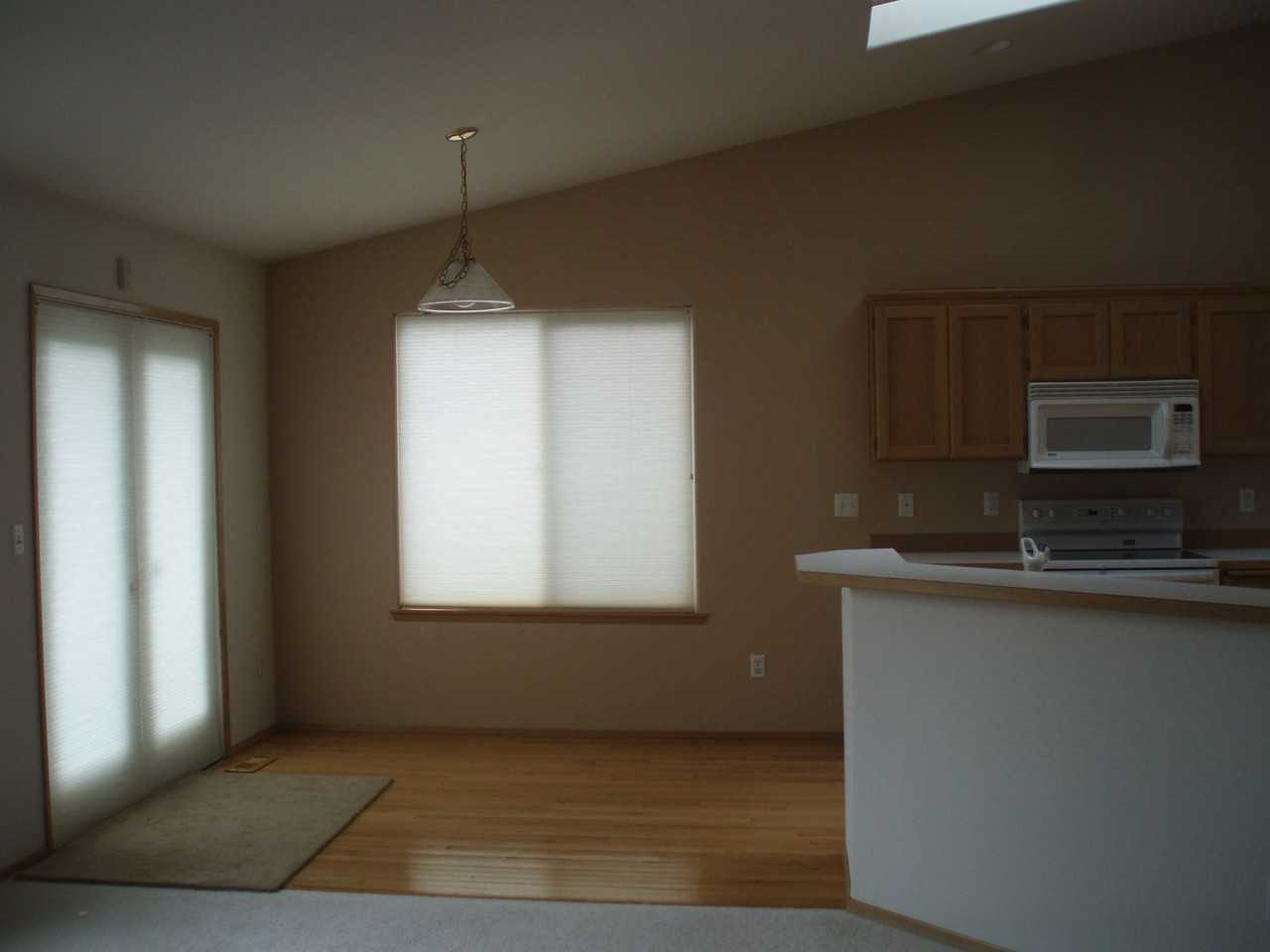 4813 35th Ave Ne - Photo 7 of 20