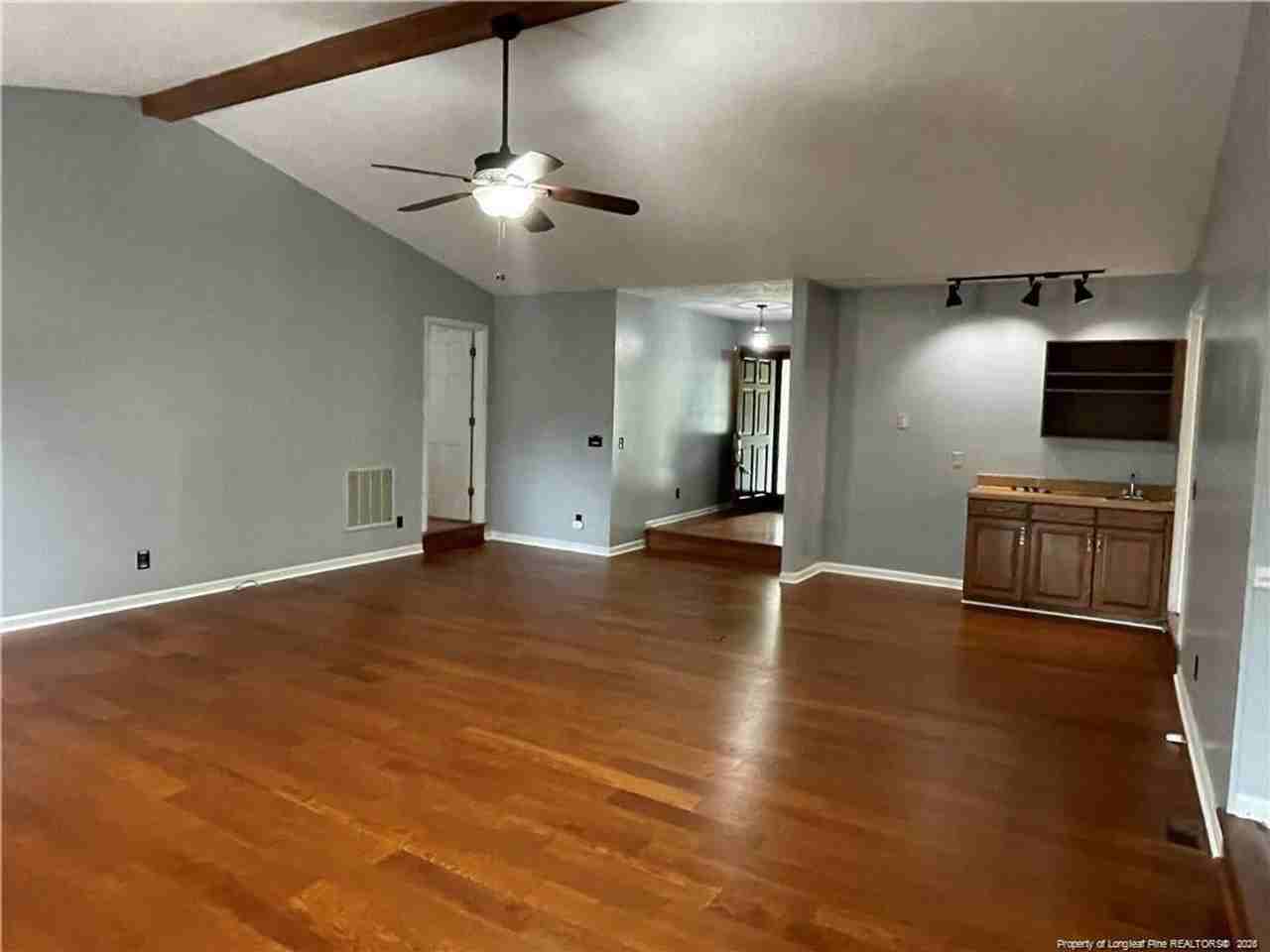 673 Georgetown Cir - Photo 5 of 23