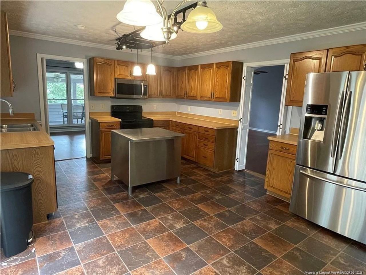 673 Georgetown Cir - Photo 7 of 23