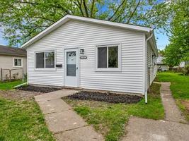 featured image of 8702 Maxwell Ave