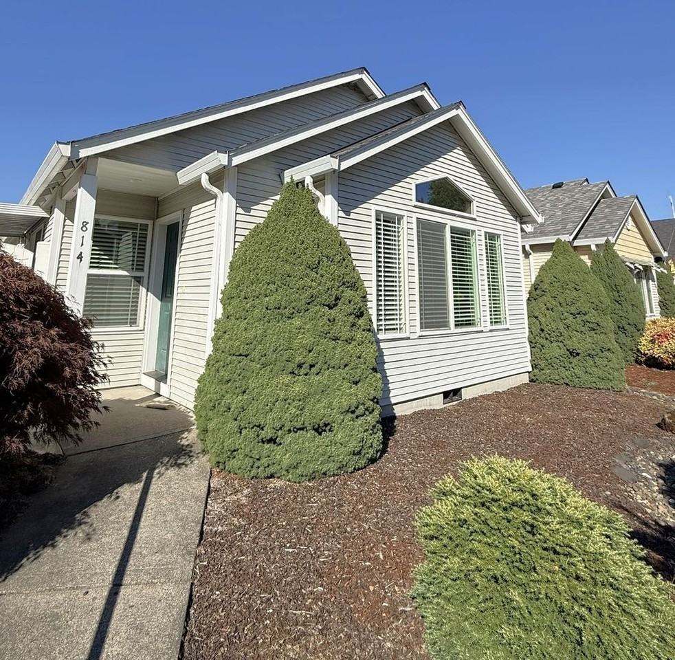 814 Se Rasmussen Blvd - Photo 3 of 19