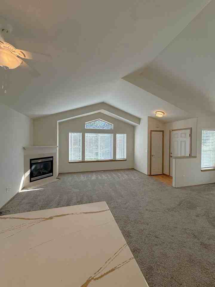 814 Se Rasmussen Blvd - Photo 5 of 19
