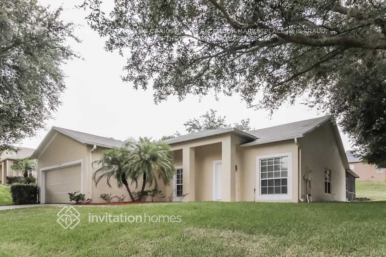 1303 Windy Meadow Dr - Photo 3 of 12