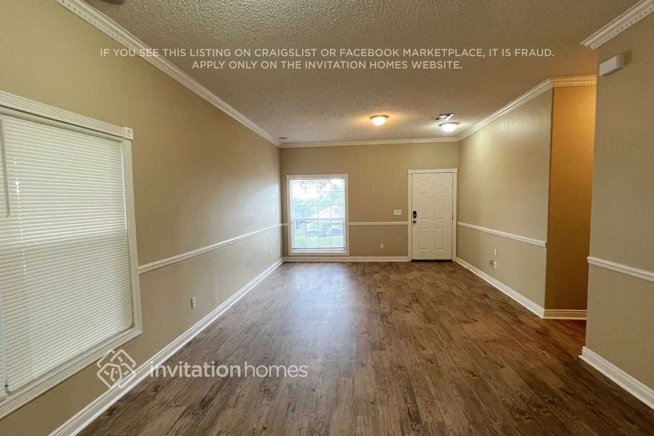 1303 Windy Meadow Dr - Photo 4 of 12