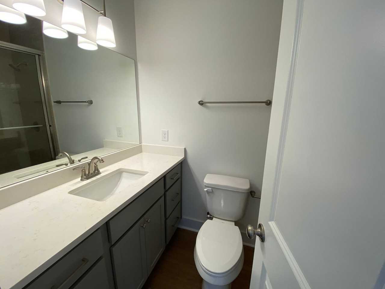 637 Maddox St - Photo 4 of 6