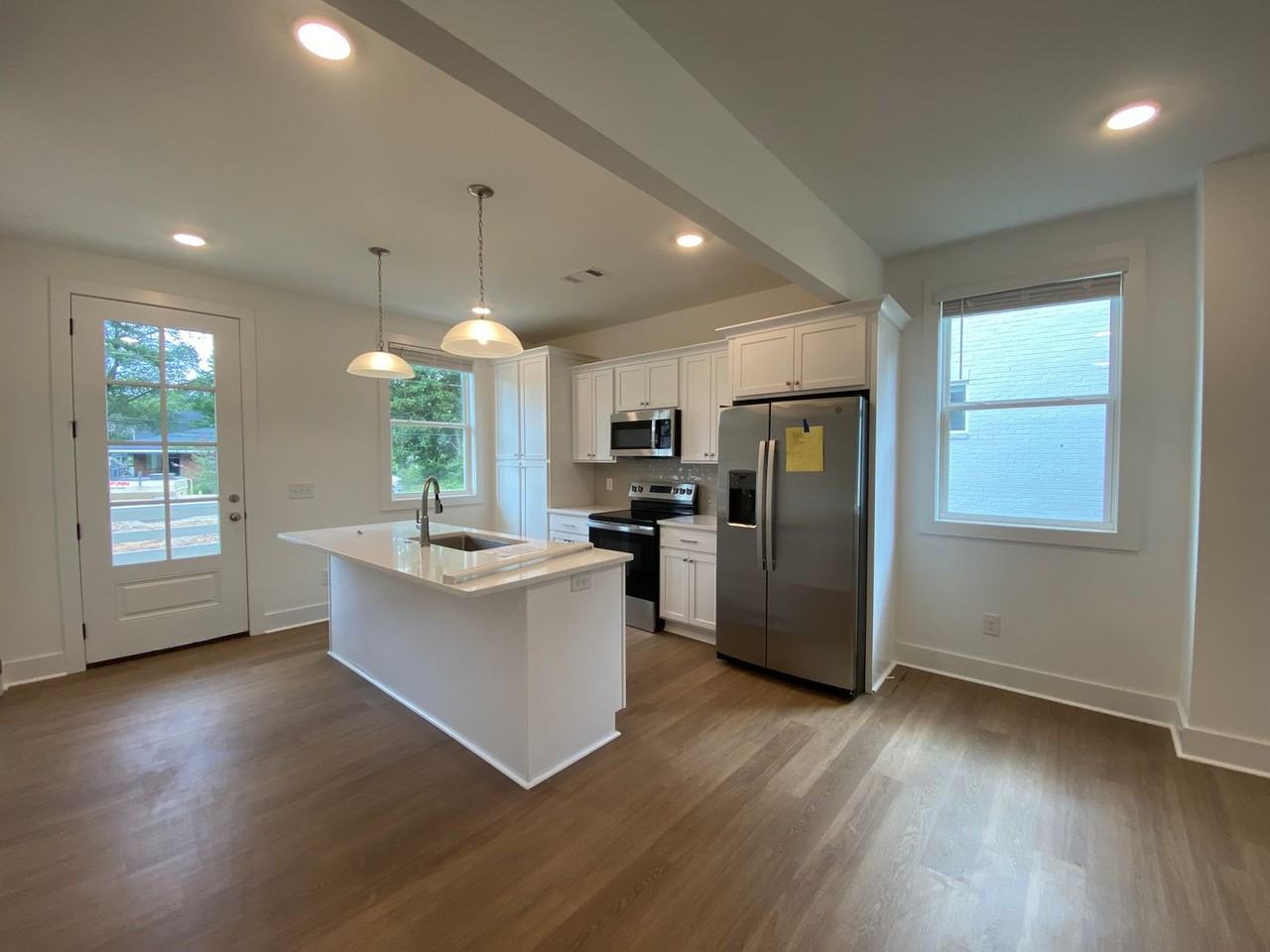 637 Maddox St - Photo 5 of 6