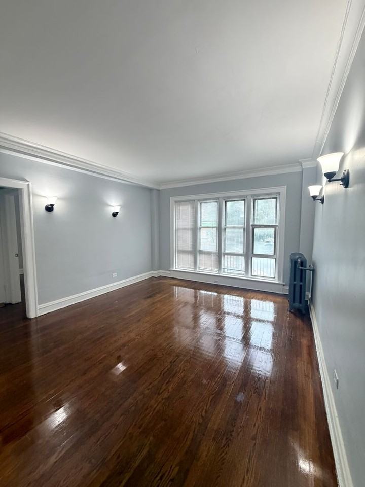 6720 S Jeffery - Photo 6 of 22