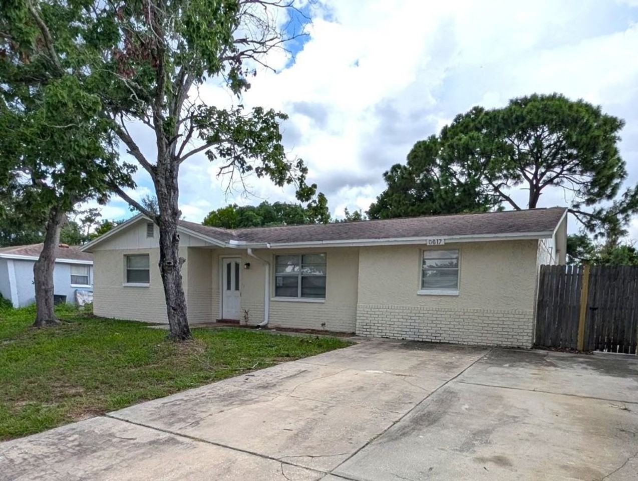 6617 Lenoir Dr - Photo 4 of 19