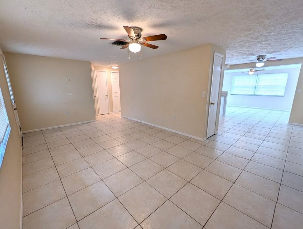 6617 Lenoir Dr - Photo 2 of 19