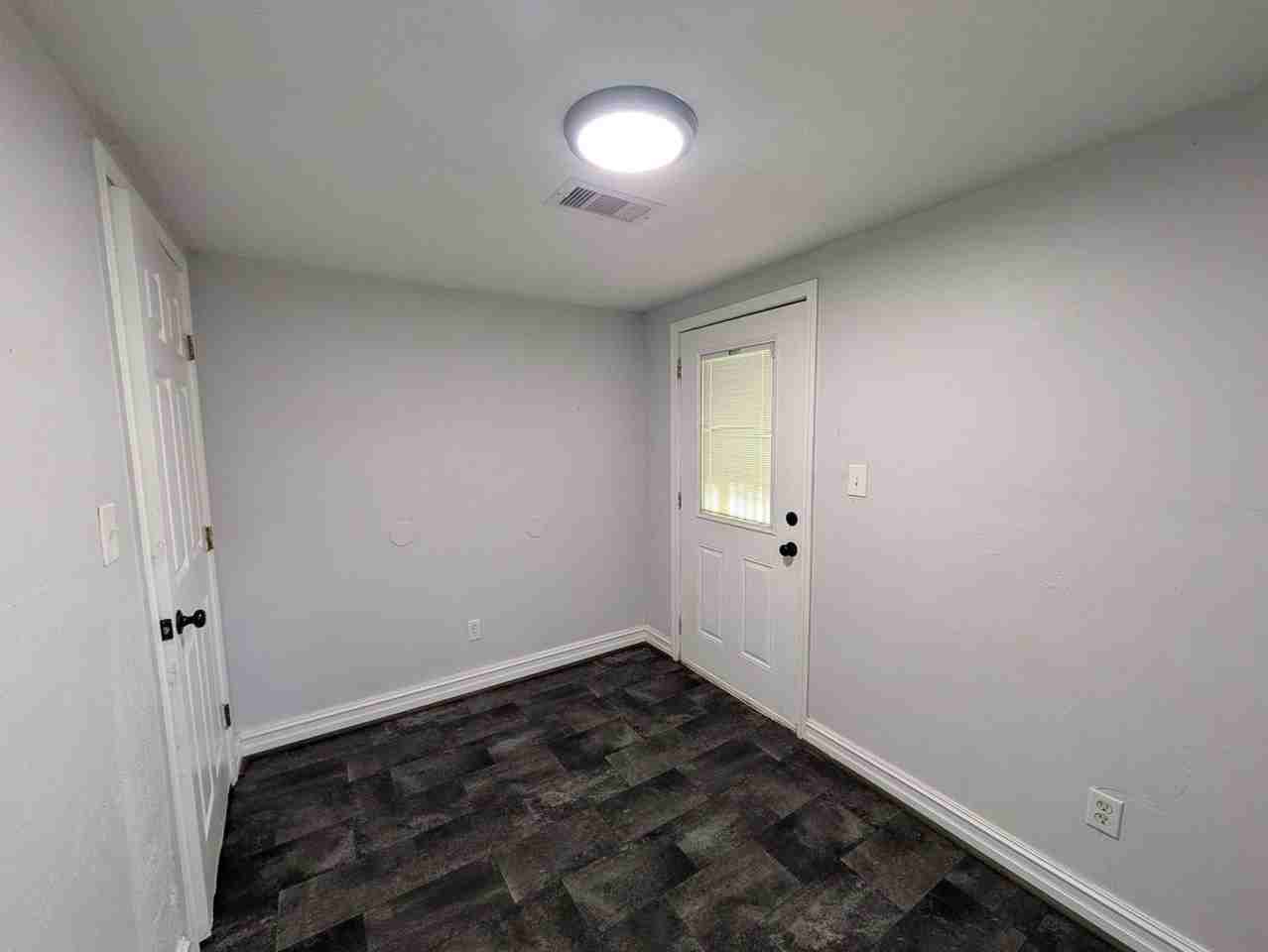 1125 N Tannahill St - Photo 7 of 23