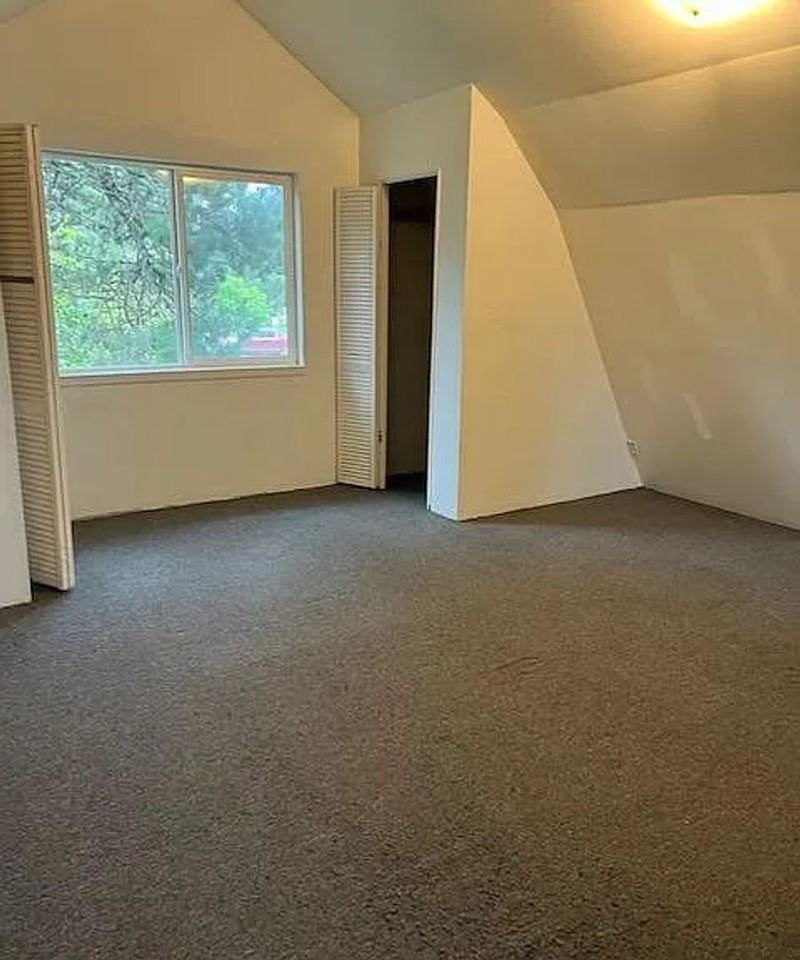 27006 Ridge Ave - Photo 6 of 11
