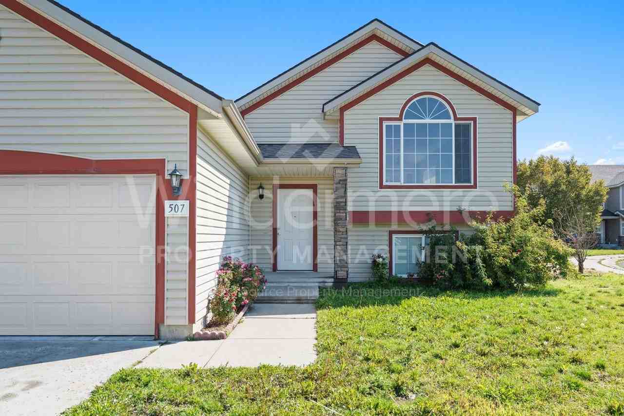 507 S Lawson St - Photo 4 of 31