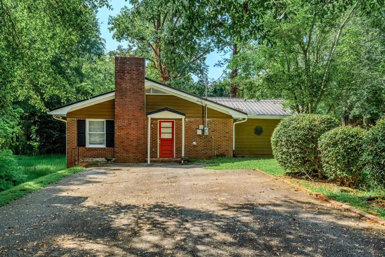 1380 Ivywood Dr - Photo 4 of 37