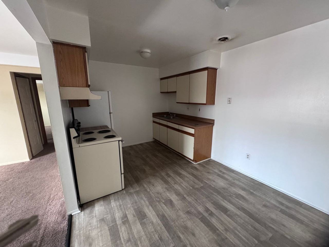 16431 E 10 Mile Rd - Photo 5 of 7