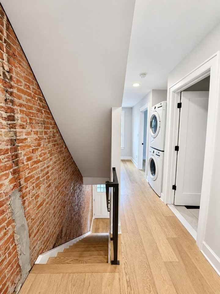 117 E Allen St - Photo 7 of 37