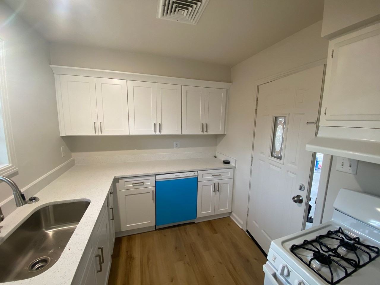 1811 Georgia Dr - Photo 2 of 7