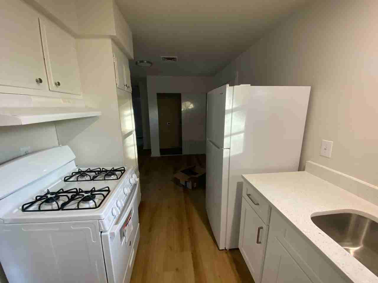 1811 Georgia Dr - Photo 3 of 7