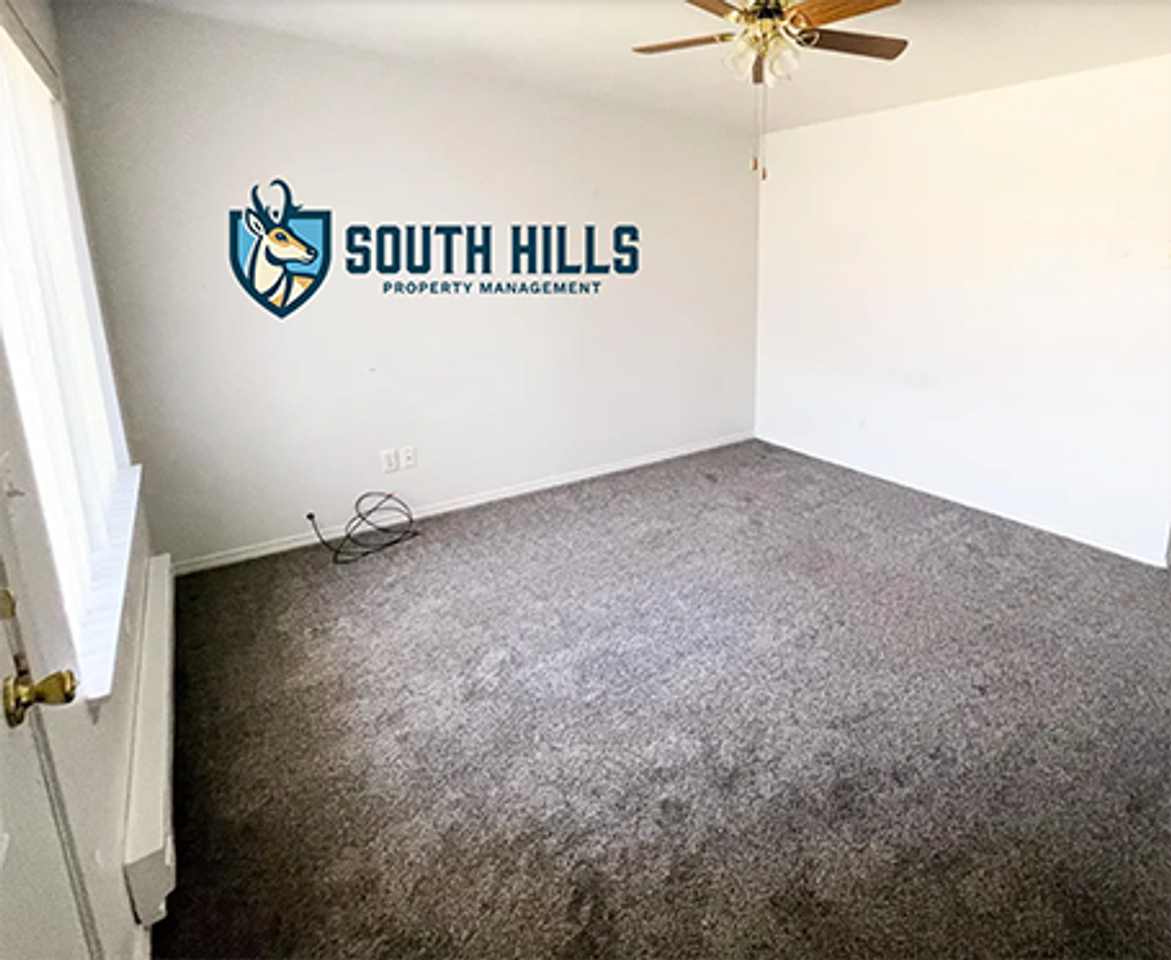 1321 H St - Photo 6 of 11