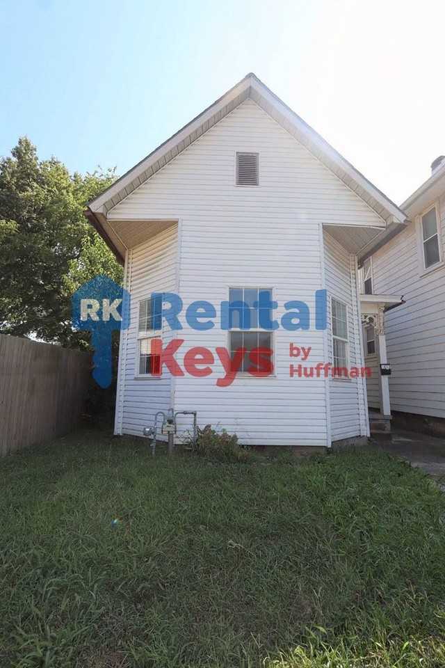 1013 N 1st Ave - Photo 3 of 17