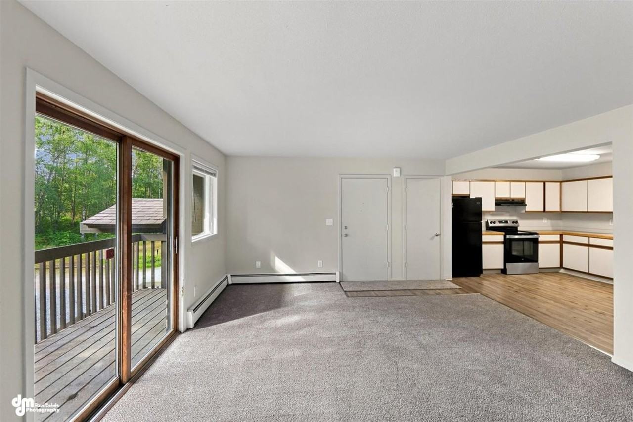 1775 N Fanciful Pl - Photo 4 of 11