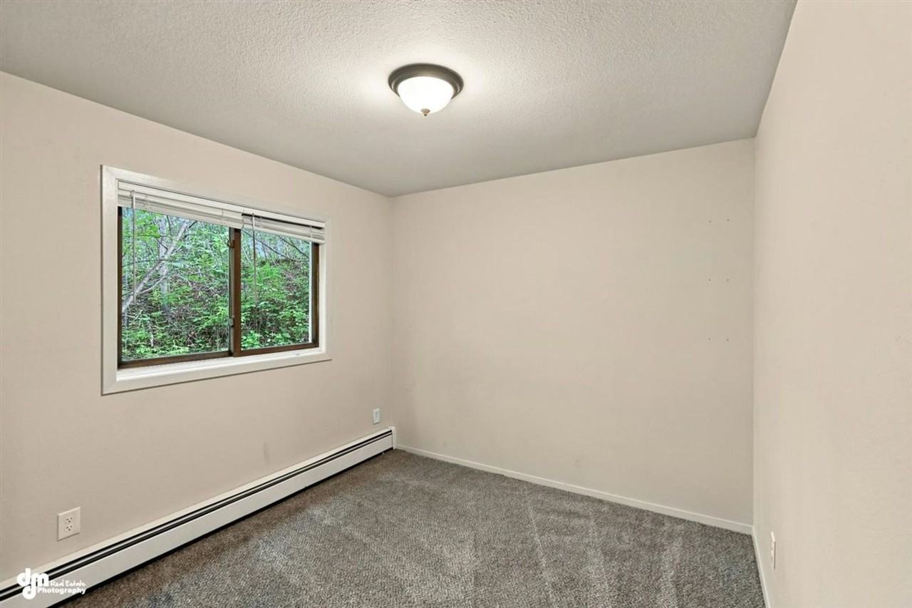 1775 N Fanciful Pl - Photo 6 of 11