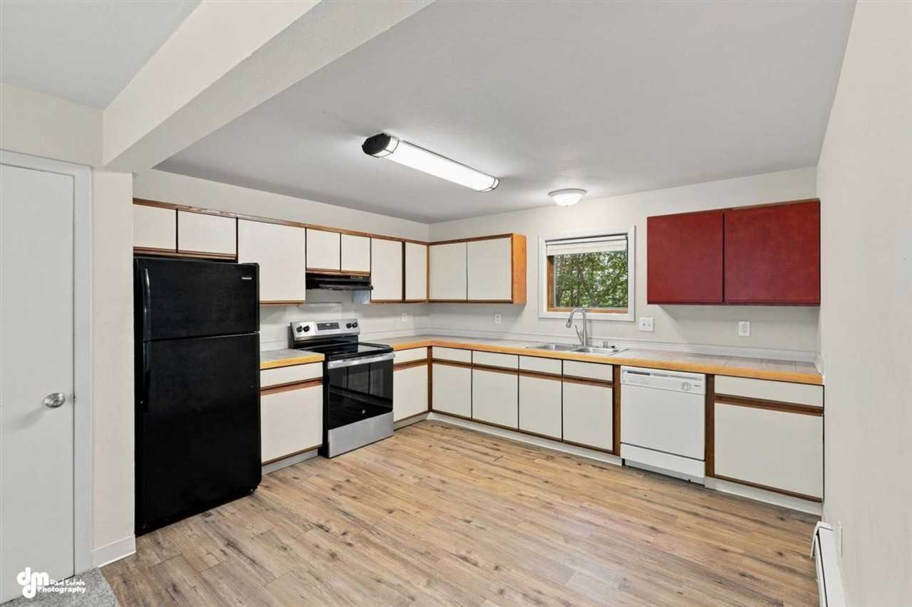 1775 N Fanciful Pl - Photo 7 of 11