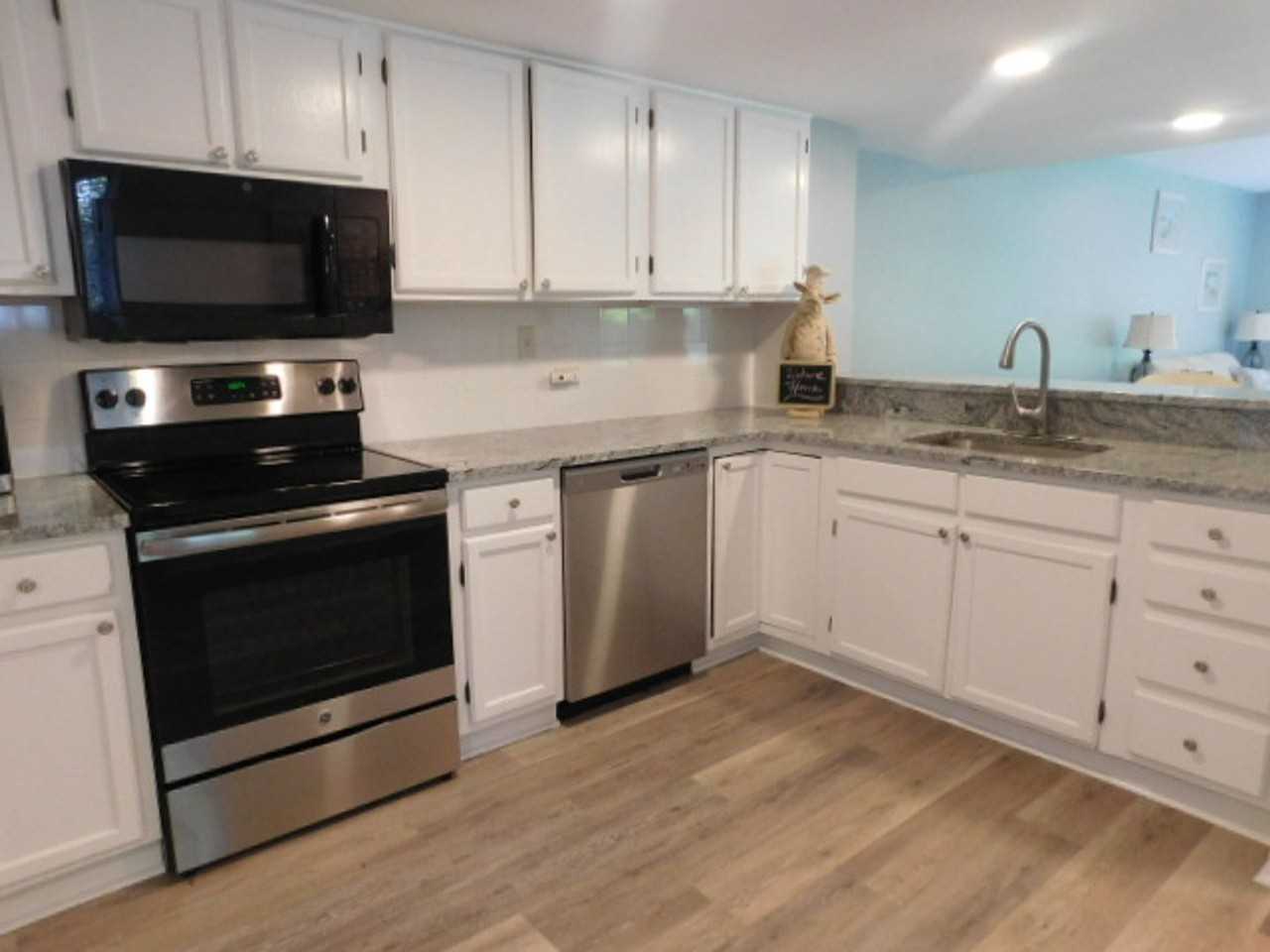113 Shipyard Dr #149 - Photo 4 of 25