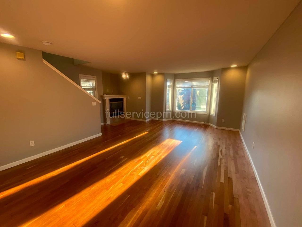 162A 15th Ave - Photo 3 of 33