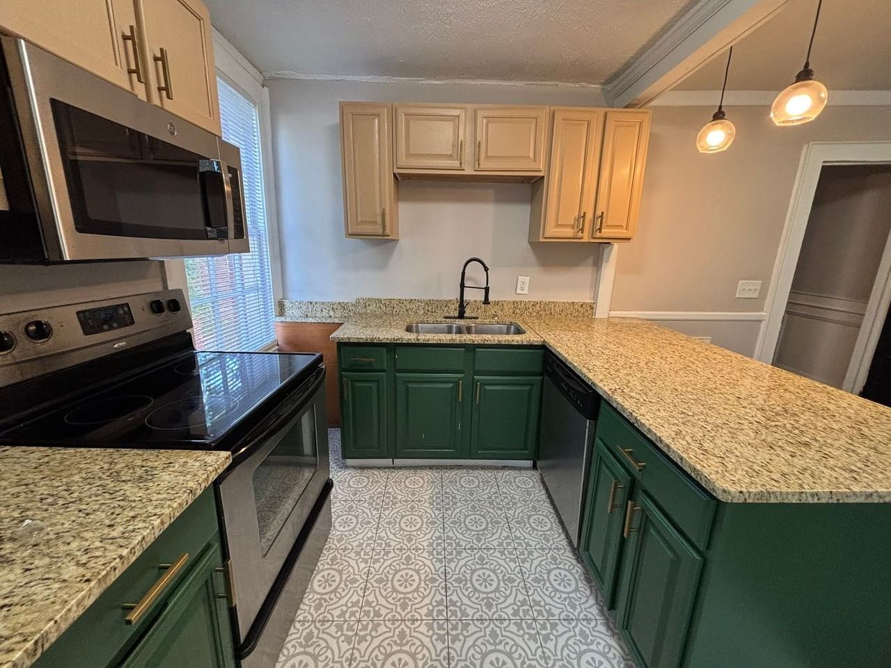 1215 Elmwood Ave - Photo 4 of 14