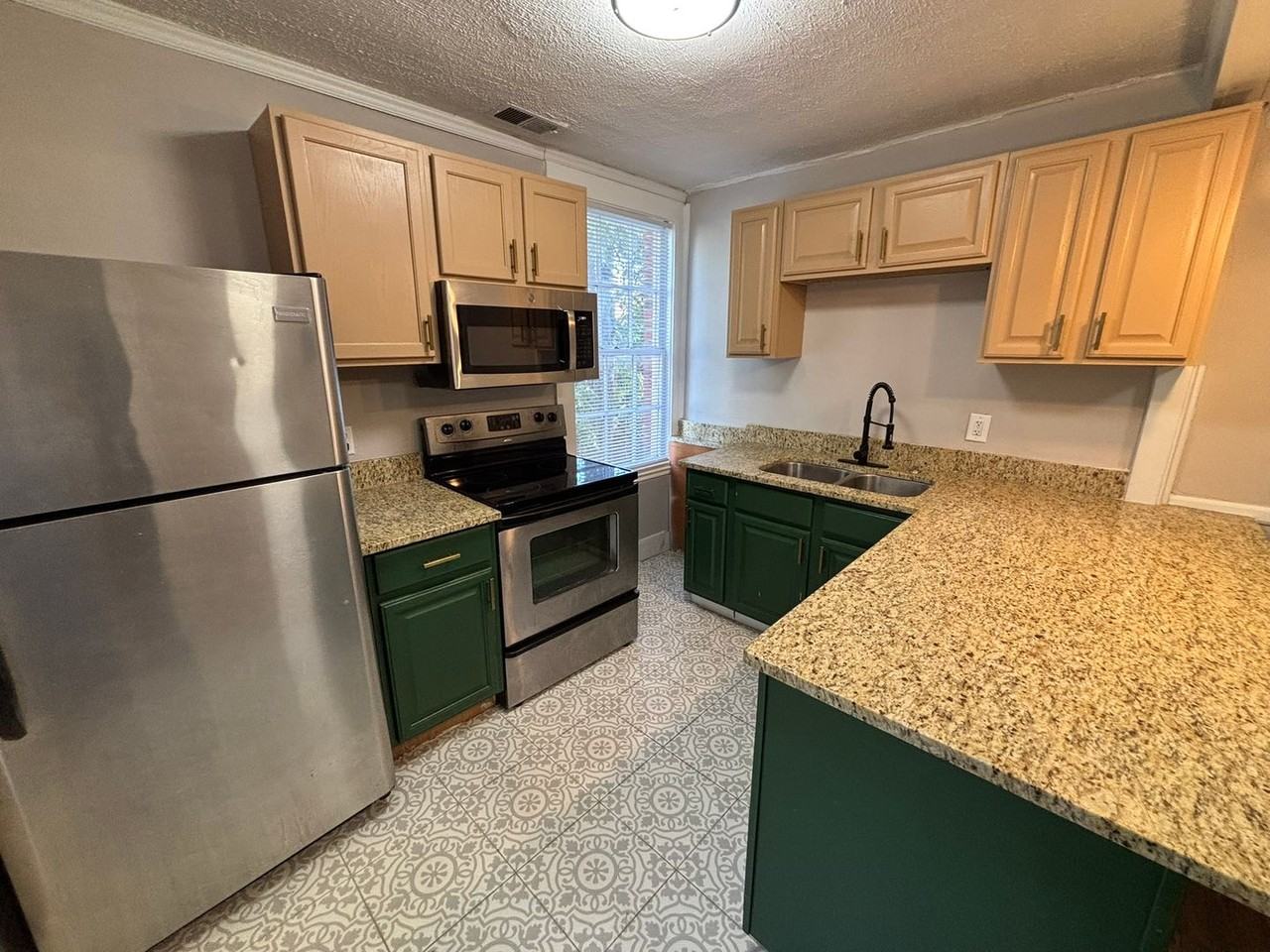1215 Elmwood Ave - Photo 5 of 14