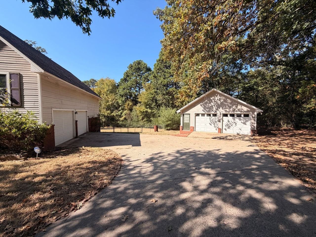 11 Henry Ct - Photo 2 of 16