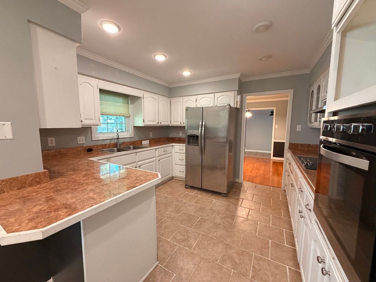 11 Henry Ct - Photo 3 of 16