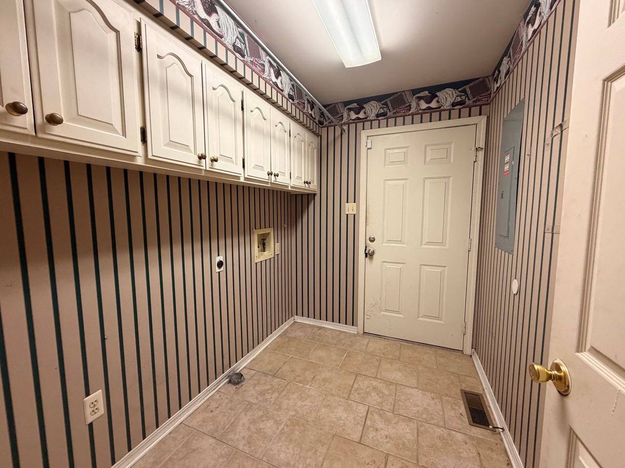11 Henry Ct - Photo 6 of 16