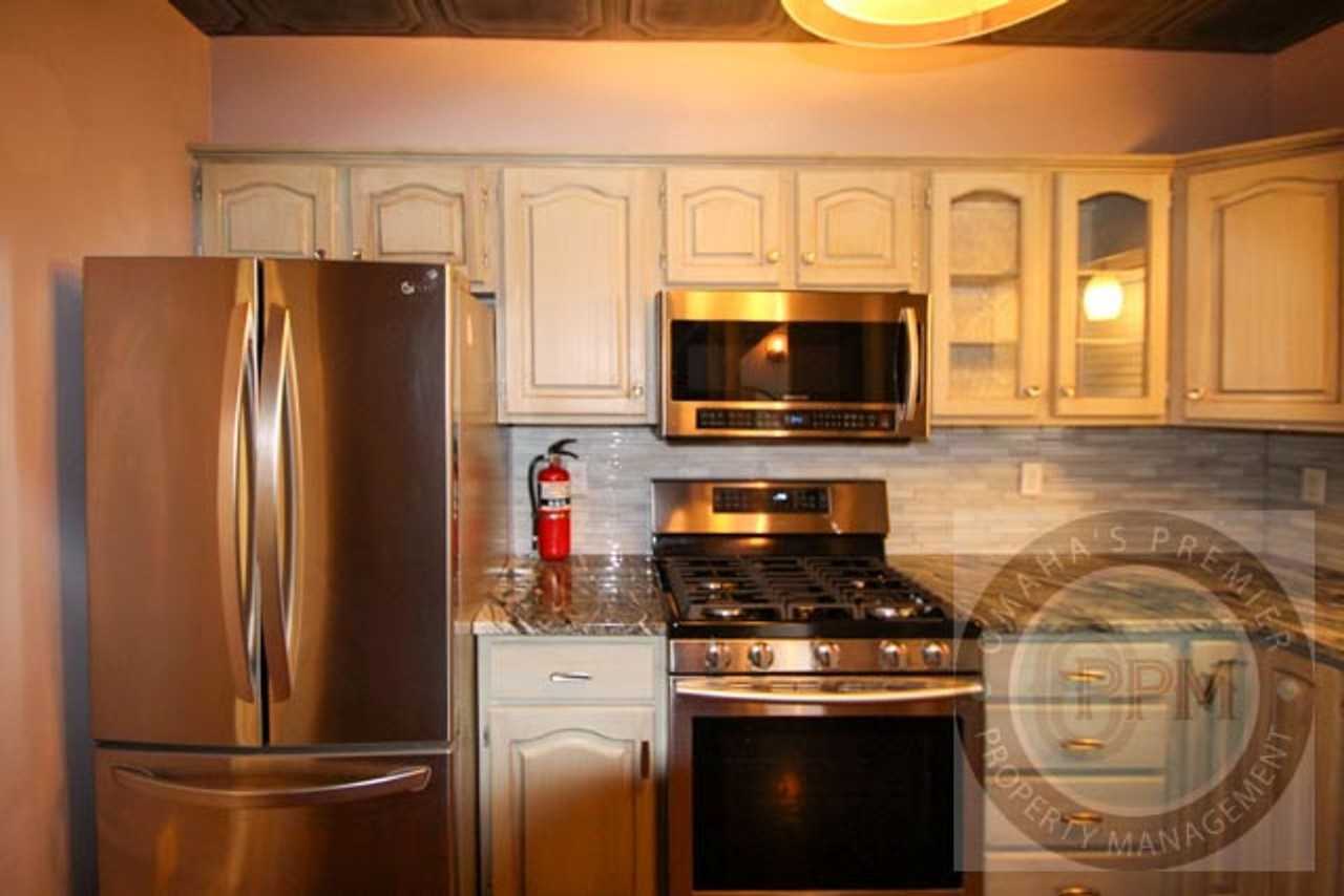 6011 Walnut St - Photo 7 of 38