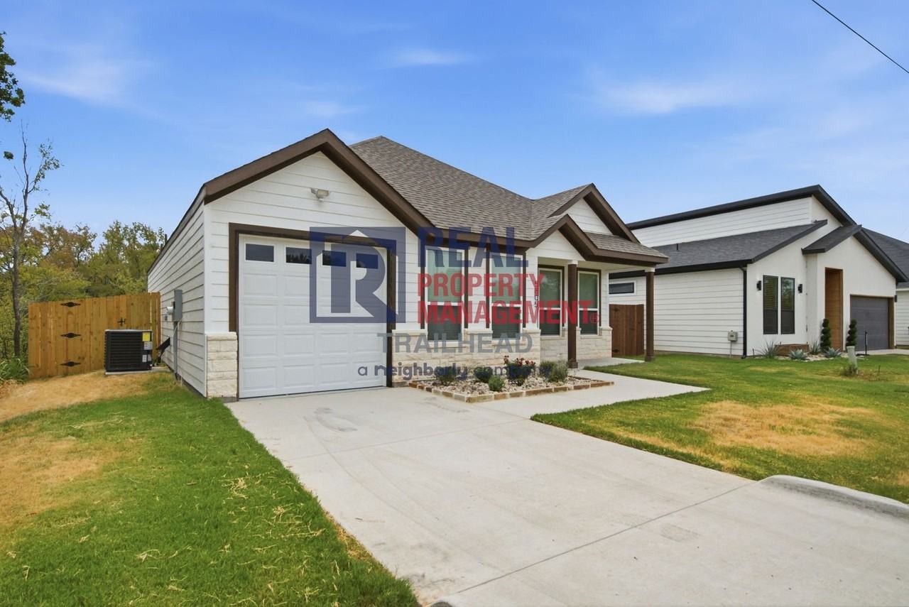 5805 Barkridge Dr - Photo 2 of 23
