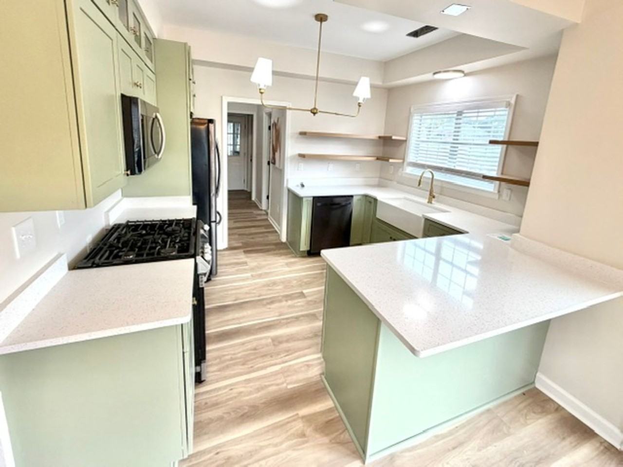10696 Green River Rd - Photo 5 of 14