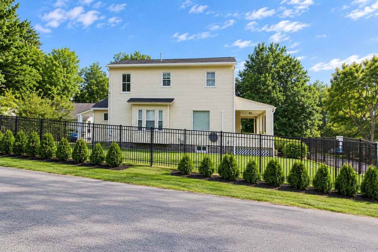 1515 Washington Ave - Photo 3 of 19