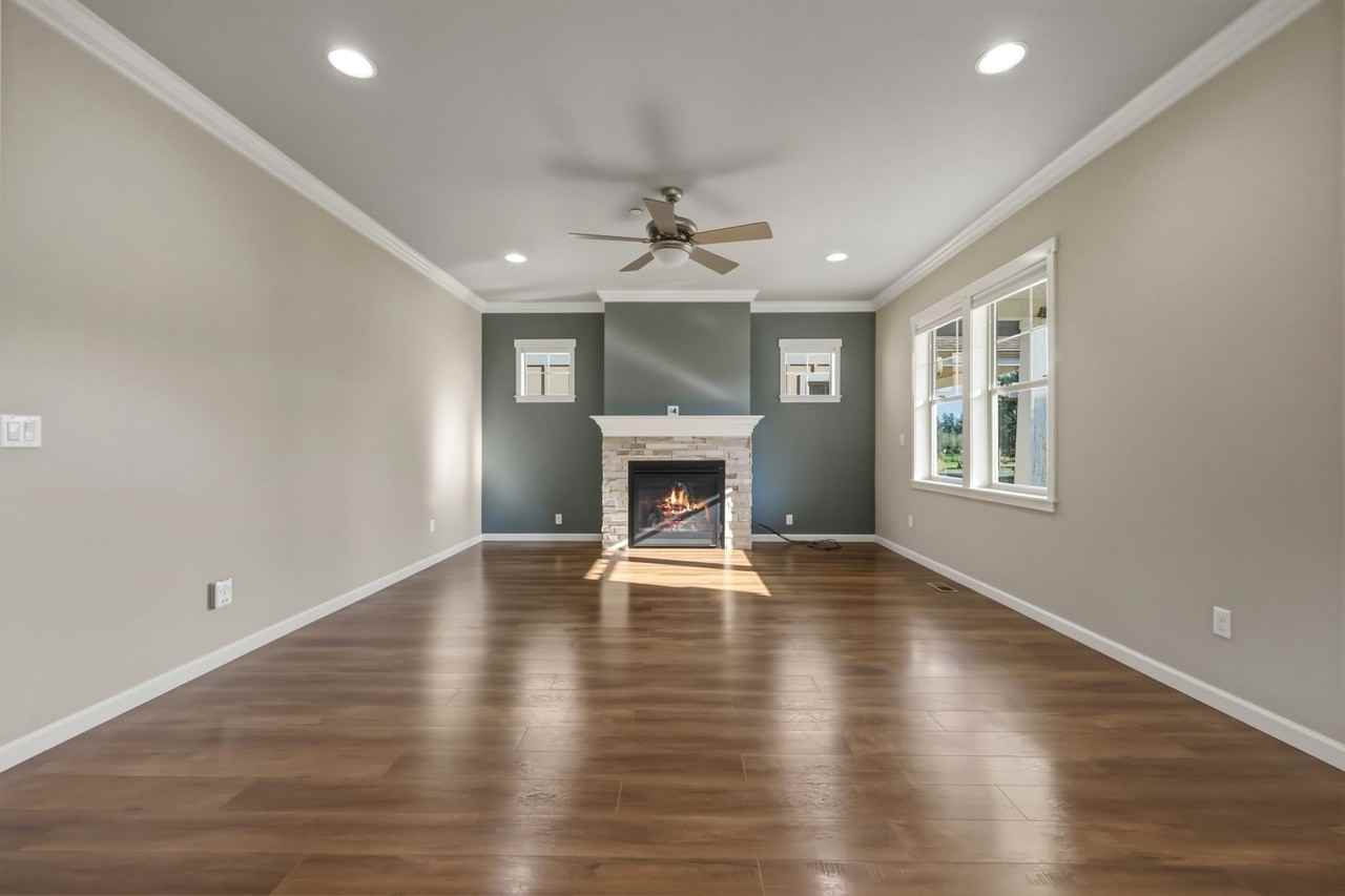 2223 Park View St Ne - Photo 6 of 37