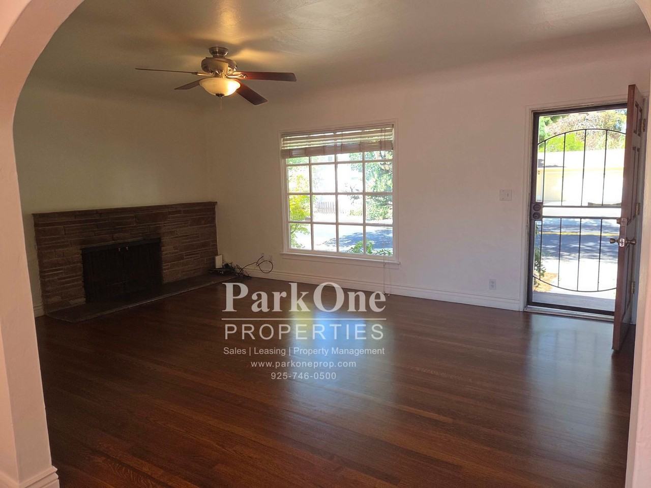 618 D St - Photo 7 of 17