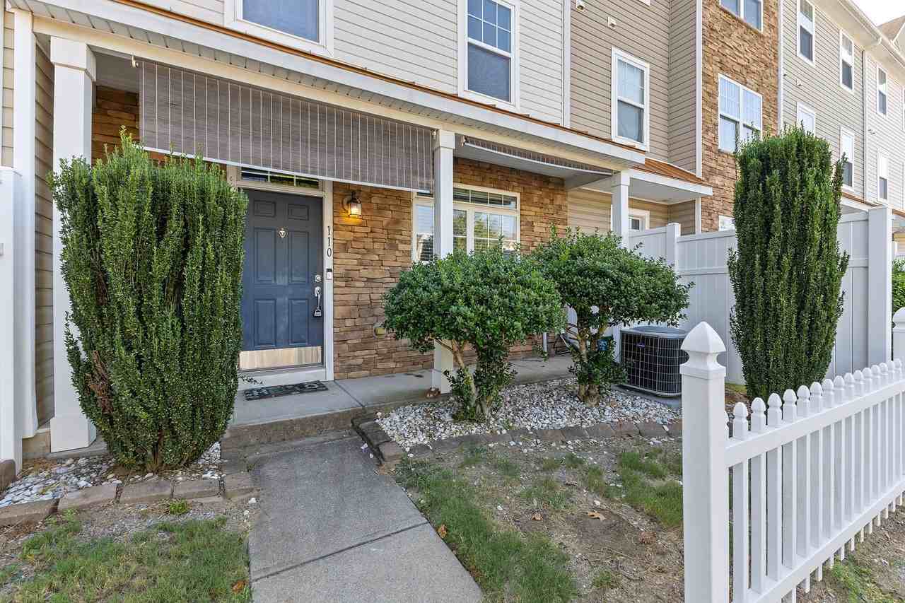 11720 Coppergate Dr #110 - Photo 6 of 44