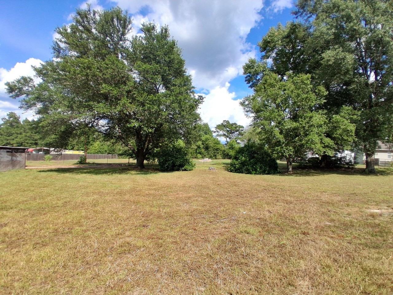 9810 Lewis Rd - Photo 2 of 13