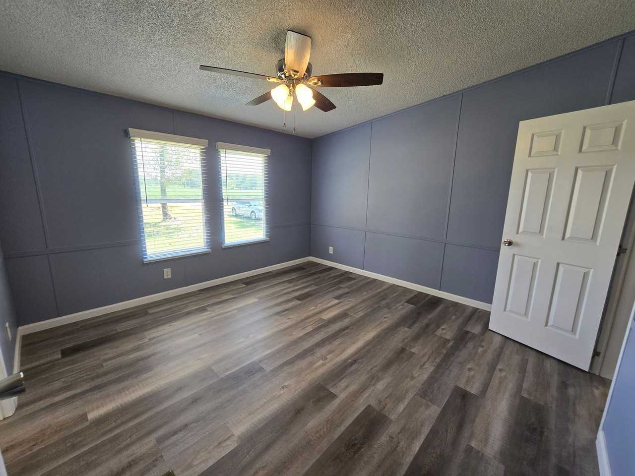 2214 Sivertsen Rd - Photo 6 of 13
