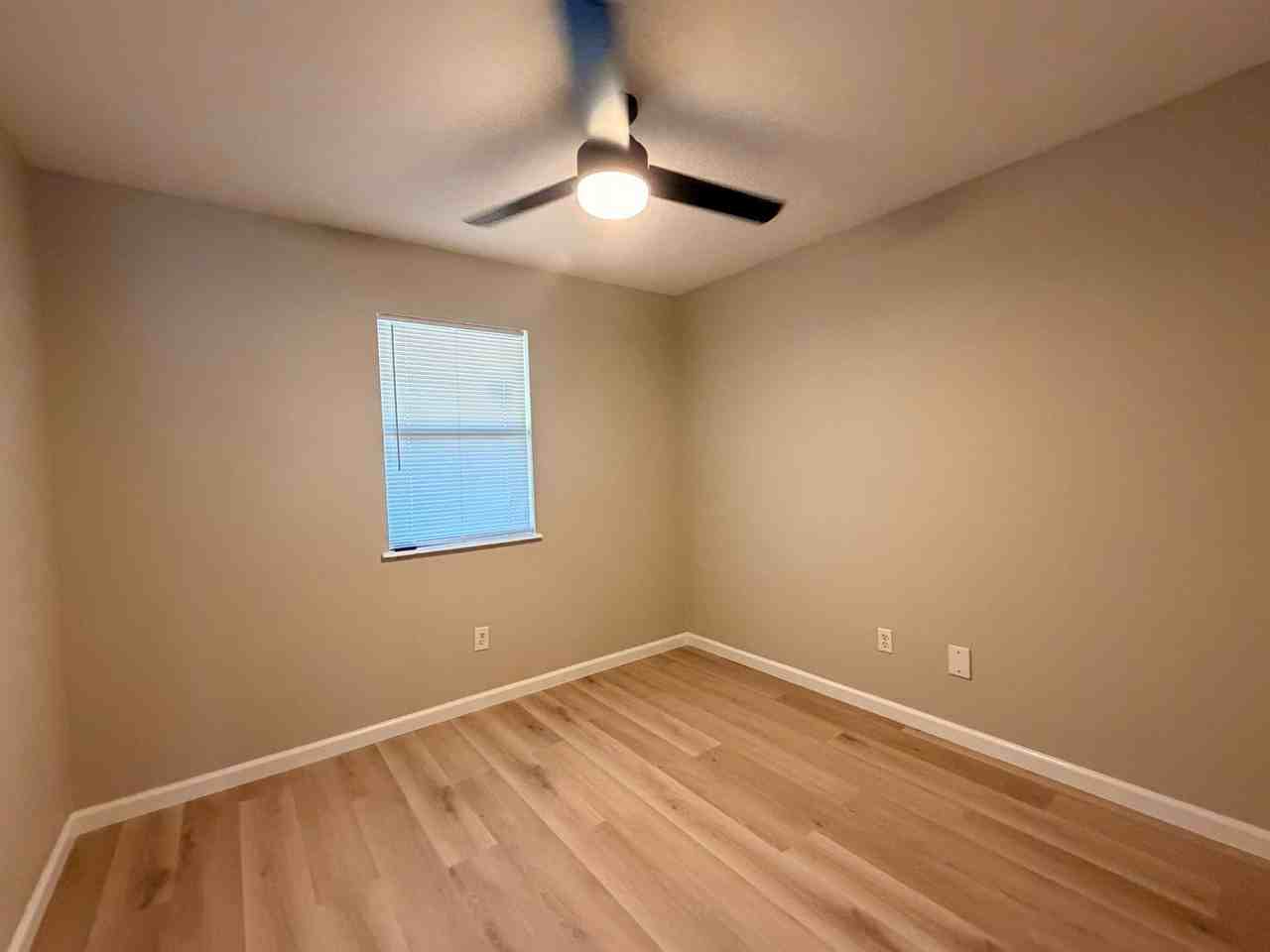 801 Sequoyah Way - Photo 5 of 9