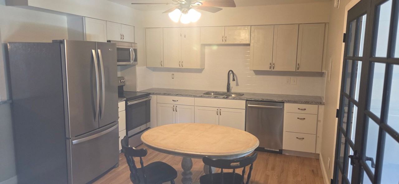 2906 Cabrillo Cir - Photo 4 of 13