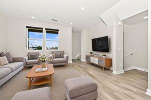 featured image of 7555 Landon Ln